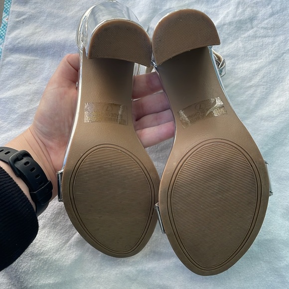 Vintage Charlotte Russe Metallic Silver Block Heels Ankle Strap Size 7 - Picture 3 of 15